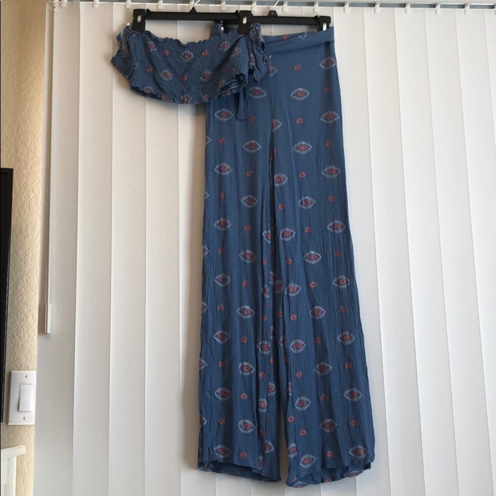 Adorable beachy 2 piece set